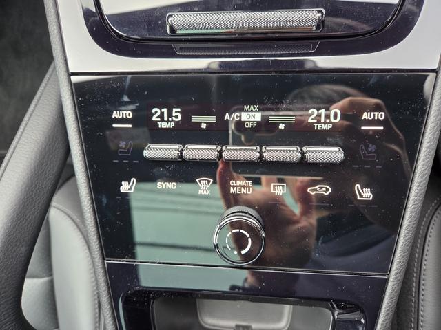 カイエン ベースグレード 21インチカイエンターボAW マトリックスLEDヘッド パノラマルーフ パッセンジャーディスプレイ BOSEサウンド スポーツクロノ スポーツテール LEDテール ソフトクローズドア GTステアリング(77枚目)