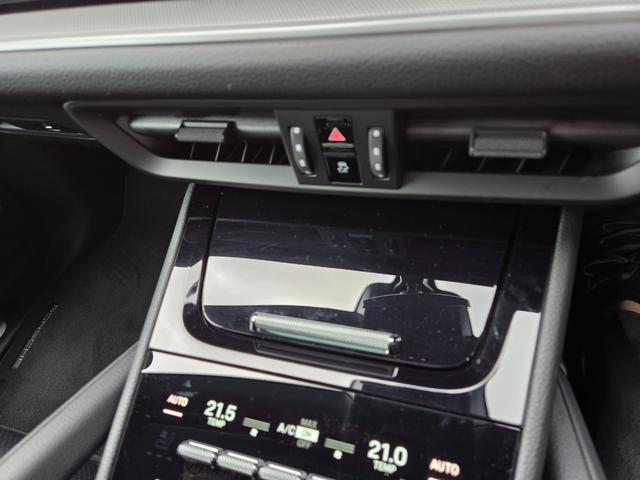 カイエン ベースグレード 21インチカイエンターボAW マトリックスLEDヘッド パノラマルーフ パッセンジャーディスプレイ BOSEサウンド スポーツクロノ スポーツテール LEDテール ソフトクローズドア GTステアリング(80枚目)