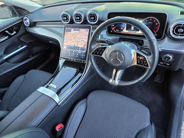 Ｃクラス Ｃ２００アバンギャルド　新品Ｃ６３ＳＥ仕様エアロ＆グリル＆２０インチＡＷ＆新品Ｈ＆Ｒダウンサス　Ｃ６３ＳＥサイドスカート　３６０°カメラ　新品タイヤ　新品４本出しマフラーカッター　黒ハーフレザーシート（4枚目）