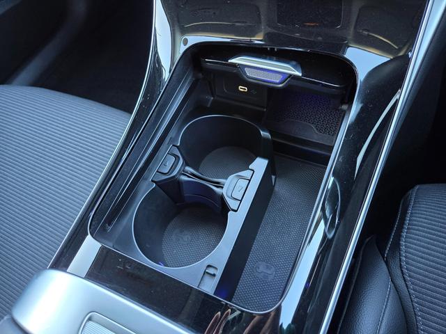 Ｃクラス Ｃ２００アバンギャルド　新品Ｃ６３ＳＥ仕様エアロ＆グリル＆２０インチＡＷ＆新品Ｈ＆Ｒダウンサス　Ｃ６３ＳＥサイドスカート　３６０°カメラ　新品タイヤ　新品４本出しマフラーカッター　黒ハーフレザーシート（23枚目）