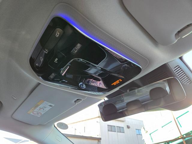 Ｃクラス Ｃ２００アバンギャルド　新品Ｃ６３ＳＥ仕様エアロ＆グリル＆２０インチＡＷ＆新品Ｈ＆Ｒダウンサス　Ｃ６３ＳＥサイドスカート　３６０°カメラ　新品タイヤ　新品４本出しマフラーカッター　黒ハーフレザーシート（33枚目）