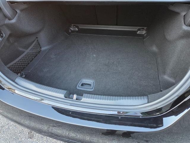 Ｃクラス Ｃ２００アバンギャルド　新品Ｃ６３ＳＥ仕様エアロ＆グリル＆２０インチＡＷ＆新品Ｈ＆Ｒダウンサス　Ｃ６３ＳＥサイドスカート　３６０°カメラ　新品タイヤ　新品４本出しマフラーカッター　黒ハーフレザーシート（34枚目）