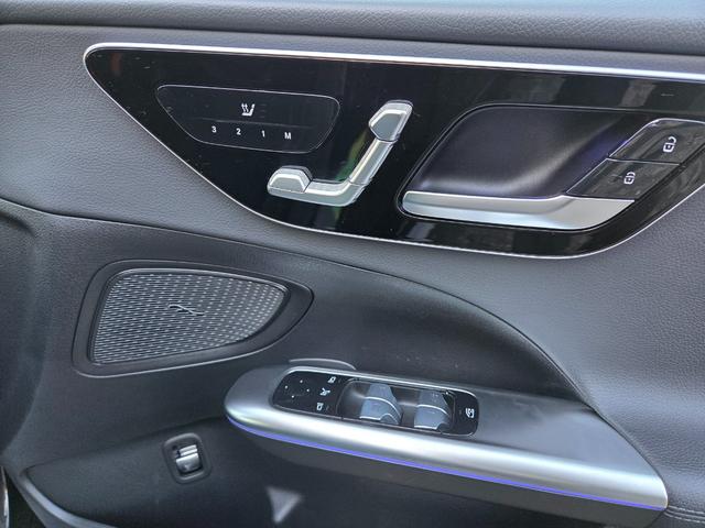 Ｃクラス Ｃ２００アバンギャルド　新品Ｃ６３ＳＥ仕様エアロ＆グリル＆２０インチＡＷ＆新品Ｈ＆Ｒダウンサス　Ｃ６３ＳＥサイドスカート　３６０°カメラ　新品タイヤ　新品４本出しマフラーカッター　黒ハーフレザーシート（37枚目）