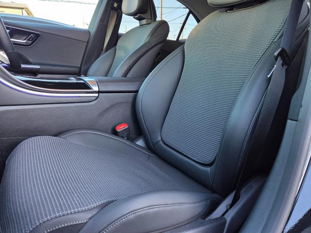 Ｃクラス Ｃ２００アバンギャルド　新品Ｃ６３ＳＥ仕様エアロ＆グリル＆２０インチＡＷ＆新品Ｈ＆Ｒダウンサス　Ｃ６３ＳＥサイドスカート　３６０°カメラ　新品タイヤ　新品４本出しマフラーカッター　黒ハーフレザーシート（39枚目）