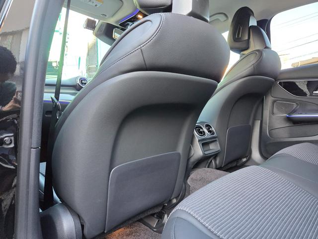 Ｃクラス Ｃ２００アバンギャルド　新品Ｃ６３ＳＥ仕様エアロ＆グリル＆２０インチＡＷ＆新品Ｈ＆Ｒダウンサス　Ｃ６３ＳＥサイドスカート　３６０°カメラ　新品タイヤ　新品４本出しマフラーカッター　黒ハーフレザーシート（43枚目）