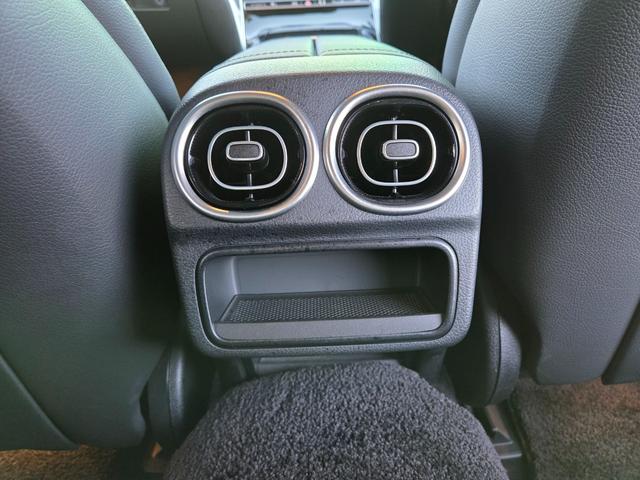 Ｃクラス Ｃ２００アバンギャルド　新品Ｃ６３ＳＥ仕様エアロ＆グリル＆２０インチＡＷ＆新品Ｈ＆Ｒダウンサス　Ｃ６３ＳＥサイドスカート　３６０°カメラ　新品タイヤ　新品４本出しマフラーカッター　黒ハーフレザーシート（46枚目）