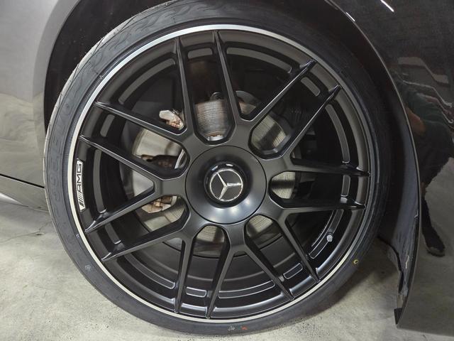 Ｃクラス Ｃ２００アバンギャルド　新品Ｃ６３ＳＥ仕様エアロ＆グリル＆２０インチＡＷ＆新品Ｈ＆Ｒダウンサス　Ｃ６３ＳＥサイドスカート　３６０°カメラ　新品タイヤ　新品４本出しマフラーカッター　黒ハーフレザーシート（54枚目）