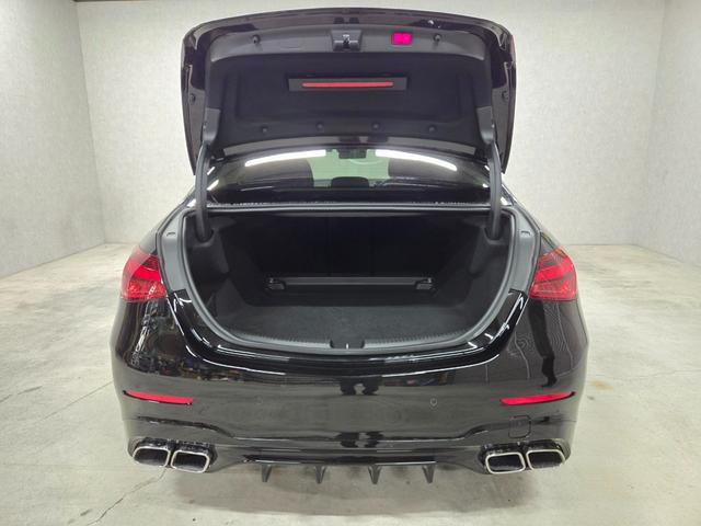 Ｃクラス Ｃ２００アバンギャルド　新品Ｃ６３ＳＥ仕様エアロ＆グリル＆２０インチＡＷ＆新品Ｈ＆Ｒダウンサス　Ｃ６３ＳＥサイドスカート　３６０°カメラ　新品タイヤ　新品４本出しマフラーカッター　黒ハーフレザーシート（62枚目）