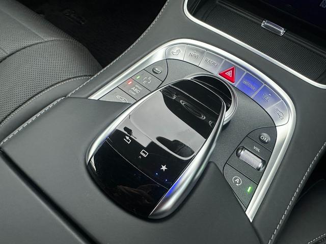 Ｓクラス Ｓ５５０　クーペ　ＡＭＧライン　新品Ｓ６３仕様バンパー！新品Ｓ６３仕様リアディフューザー！４本出しマフラーカッター！パナメリカーナグリル！２２インチハイパーフォージド！ＡＭＧ純正フロントバッジ！ダイヤモンドホワイト！ロワリングキット（10枚目）