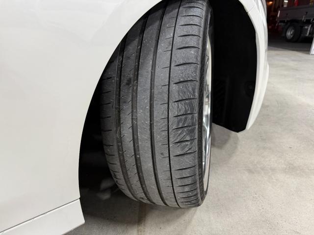 Ｓクラス Ｓ５５０　クーペ　ＡＭＧライン　新品Ｓ６３仕様バンパー！新品Ｓ６３仕様リアディフューザー！４本出しマフラーカッター！パナメリカーナグリル！２２インチハイパーフォージド！ＡＭＧ純正フロントバッジ！ダイヤモンドホワイト！ロワリングキット（44枚目）