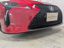 ＬＣ５００ｈ　ＨＵＤ　純正２１インチＡＷブラックペイント　新品タイヤ　レクサスセーフティーセンスプラス　レーダークルーズコントロール　レーンキーピングアシスト　ＢＳＭ　ＣＦＲＰルーフ　各所ブラックペイントカスタム（25枚目）