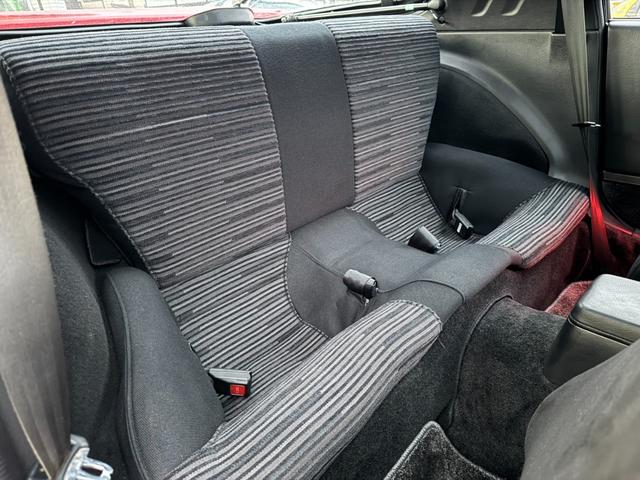サバンナＲＸ－７ ＧＴ－Ｘ　サバンナＲＸ－７　ＧＴ－Ｘ　レッド　後期　元色全塗装　純正ホイール（26枚目）