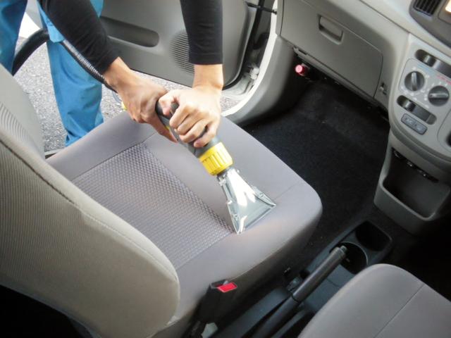 ハイゼットカーゴ クルーズSAIII 1年間距離無制限保証 社外メモリーナビ バックカメラ ETC LEDヘッド 電動格納ミラー ドライブレコーダー Bluetooth ワンオーナー車 禁煙車 内外装清掃済み(7枚目)