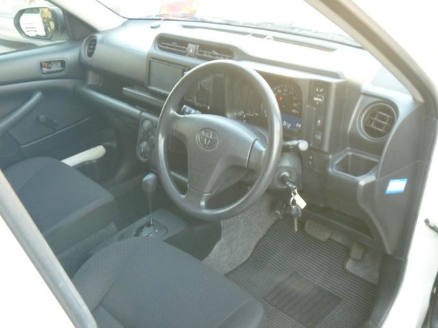 プロボックス ハイブリッドＤＸ　コンフォート　１年間距離無制限保証　トヨタセーフティセンス　社外メモリーナビ　バックカメラ　ＥＴＣ　ドライブレコーダー　Ｂｌｕｅｔｏｏｔｈ　ワンオーナー車　禁煙車　内外装清掃済み（10枚目）