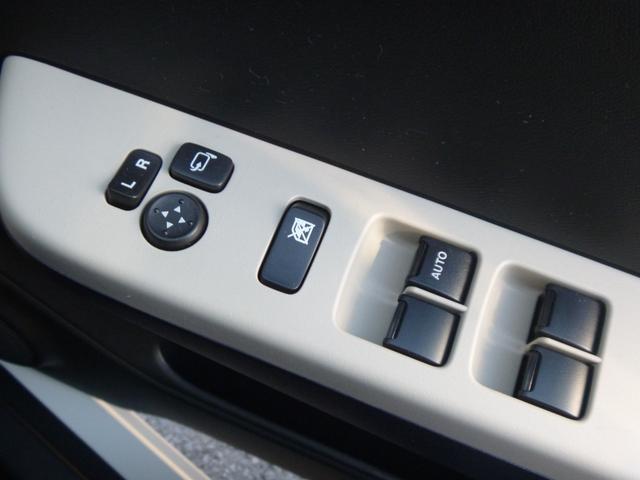 アルト S 4WD 1年間距離無制限保証 純正メモリーナビフルセグTV バックカメラ ETC 電動格納ミラー ドライブレコーダー Bluetooth シートヒーター ワンオーナー車 禁煙車 内外装清掃済み(17枚目)