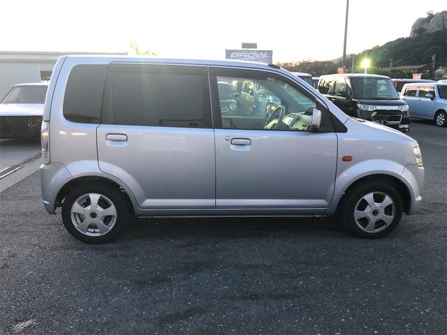 ｅＫワゴン Ｍ　ナビ　ＴＶ　キーレスエントリー　ベンチシート　ＡＴ　盗難防止システム　ＣＤ　アルミホイール　衝突安全ボディ　エアコン　パワーステアリング　パワーウィンドウ（3枚目）