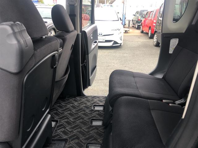 タント カスタムＸ　スライドドア　ＨＩＤ　キーレスエントリー　電動格納ミラー　ベンチシート　ＡＴ　盗難防止システム　ＡＢＳ　ＣＤ　衝突安全ボディ　エアコン　パワーステアリング　パワーウィンドウ（8枚目）