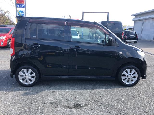 ワゴンＲ ＦＸリミテッド　ドライブレコーダー　スマートキー　電動格納ミラー　ベンチシート　ＡＴ　盗難防止システム　ＣＤ　アルミホイール　衝突安全ボディ　エアコン　パワーステアリング　パワーウィンドウ（4枚目）