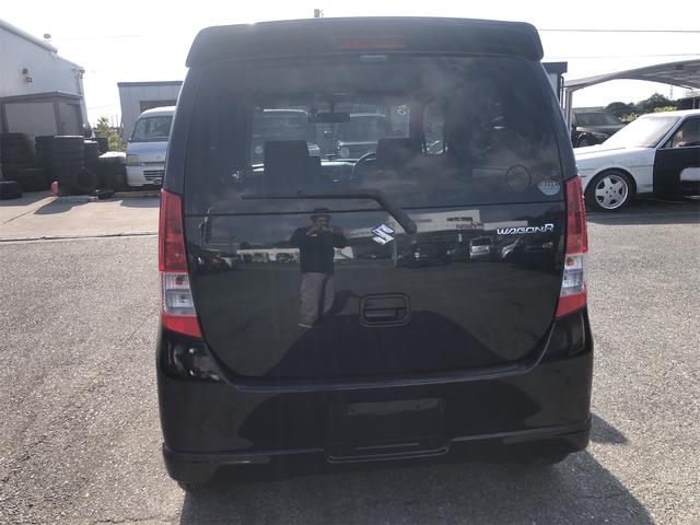 ワゴンＲ ＦＸリミテッド　ドライブレコーダー　スマートキー　電動格納ミラー　ベンチシート　ＡＴ　盗難防止システム　ＣＤ　アルミホイール　衝突安全ボディ　エアコン　パワーステアリング　パワーウィンドウ（6枚目）