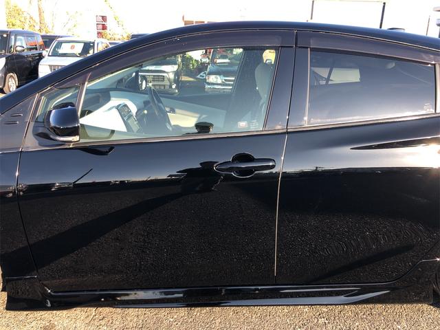 プリウス Sセーフティプラス ETC クリアランスソナー レーンアシスト オートクルーズコントロール パークアシスト 衝突被害軽減システム バックカメラ アルミホイール オートマチックハイビーム LEDヘッドランプ CVT(16枚目)