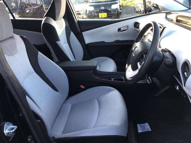 プリウス Sセーフティプラス ETC クリアランスソナー レーンアシスト オートクルーズコントロール パークアシスト 衝突被害軽減システム バックカメラ アルミホイール オートマチックハイビーム LEDヘッドランプ CVT(30枚目)