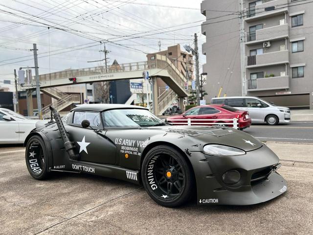 ダッジ ダッジ・バイパー RT／10ロードスター 1180.0万円