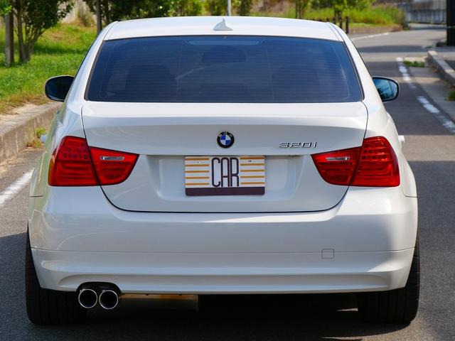 BMW 3シリーズ 320i 後期LCi/下取直販/禁煙車/社外マフラー