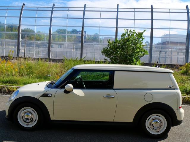ＭＩＮＩ クーパー　クラブバン　後期／２人乗り／禁煙車／パナソニック２ＤＩＮ／地デジ／Ｂカメラ／ＢＴオーディオ／ＥＴＣ／ディーン１５インチ（9枚目）