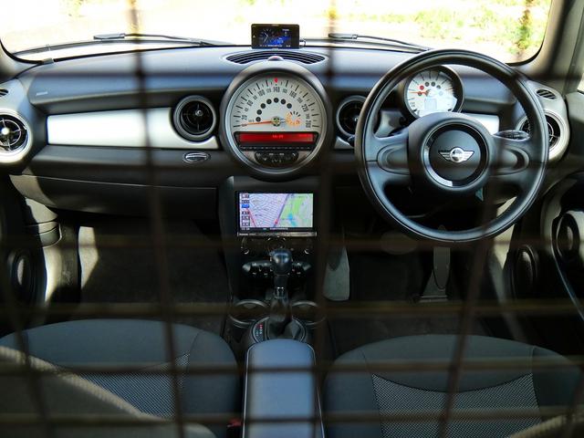 ＭＩＮＩ クーパー　クラブバン　後期／２人乗り／禁煙車／パナソニック２ＤＩＮ／地デジ／Ｂカメラ／ＢＴオーディオ／ＥＴＣ／ディーン１５インチ（38枚目）