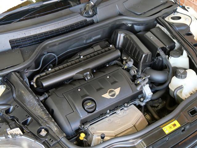 ＭＩＮＩ クーパー　クラブバン　後期／２人乗り／禁煙車／パナソニック２ＤＩＮ／地デジ／Ｂカメラ／ＢＴオーディオ／ＥＴＣ／ディーン１５インチ（48枚目）