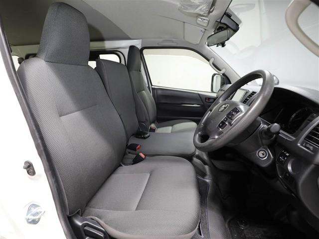 ハイエースバン ロングDX ブレーキサポート リアカメラ PW 運転席エアバッグ ナビテレビ 横滑り防止 イモビ付 パワーステアリング エアコン ミュージックプレイヤー接続可 ABS キーレス ワンセグテレビ ETC付(19枚目)