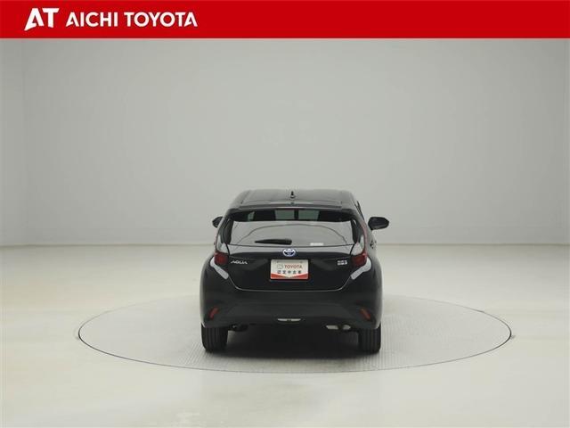 アクア Ｇ　ワンオーナ　ＶＳＣ　アルミ　衝突軽減ブレーキ　メモリナビ　バックモニター　ＬＥＤ　クルーズコントロール　スマートキー　ＥＴＣ車載器　ＡＣ１００Ｖ　フルセグＴＶ　ナビＴＶ　パワーウィンドウ　エアバッグ（5枚目）