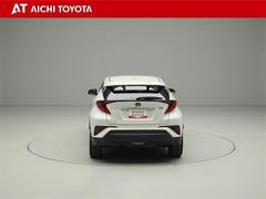 ハイブリッド車を買うならトヨタの『ＴＯＹＯＴＡ認定中古車』！保証は、初度登録年月より起算して１０年間、累計走行距離２０万キロ迄。更に、ロングラン保証が１年付で安心安全です♪ 5