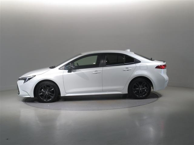 カローラ ハイブリッド ダブルバイビー 衝突被害軽減システム メモリーナビ フルセグ バックカメラ ETC ミュージックプレイヤー接続可 オートクルーズコントロール LEDヘッドランプ スマートキー キーレス ハイブリッド ワンオーナー(3枚目)