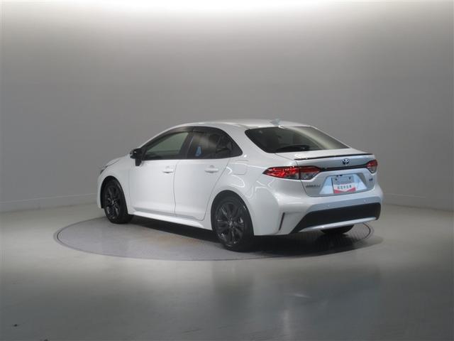 カローラ ハイブリッド ダブルバイビー 衝突被害軽減システム メモリーナビ フルセグ バックカメラ ETC ミュージックプレイヤー接続可 オートクルーズコントロール LEDヘッドランプ スマートキー キーレス ハイブリッド ワンオーナー(4枚目)