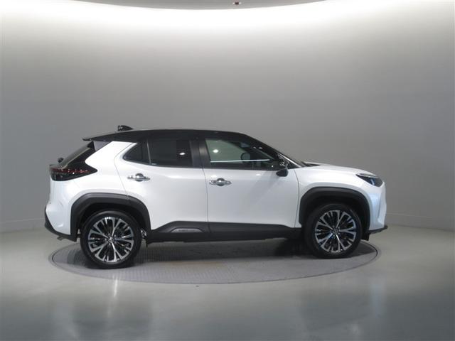 ヤリスクロス Ｚ　衝突被害軽減システム　バックカメラ　ＥＴＣ　ミュージックプレイヤー接続可　電動シート　オートクルーズコントロール　ＬＥＤヘッドランプ　スマートキー　キーレス　ワンオーナー（7枚目）