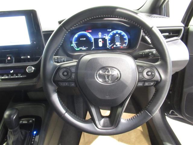 カローラツーリング ハイブリッド　ダブルバイビー　衝突被害軽減システム　メモリーナビ　フルセグ　バックカメラ　ＥＴＣ　ミュージックプレイヤー接続可　オートクルーズコントロール　ＬＥＤヘッドランプ　スマートキー　キーレス　ハイブリッド　ワンオーナー（17枚目）