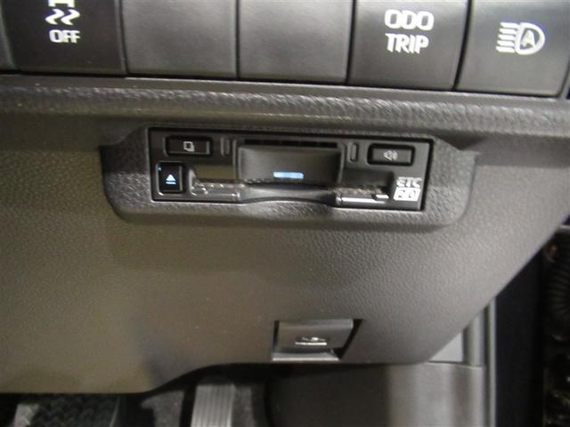 カローラツーリング ハイブリッド　ダブルバイビー　衝突被害軽減システム　メモリーナビ　フルセグ　バックカメラ　ＥＴＣ　ミュージックプレイヤー接続可　オートクルーズコントロール　ＬＥＤヘッドランプ　スマートキー　キーレス　ハイブリッド　ワンオーナー（22枚目）