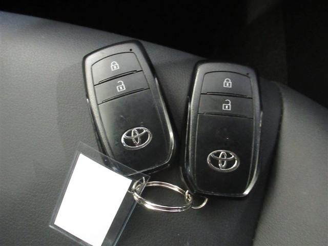 カローラツーリング ハイブリッド　ダブルバイビー　衝突被害軽減システム　メモリーナビ　フルセグ　バックカメラ　ＥＴＣ　ミュージックプレイヤー接続可　オートクルーズコントロール　ＬＥＤヘッドランプ　スマートキー　キーレス　ハイブリッド　ワンオーナー（24枚目）