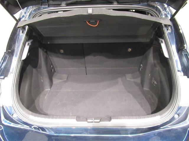 カローラスポーツ ハイブリッドＧ　衝突被害軽減システム　メモリーナビ　フルセグ　バックカメラ　ＥＴＣ　ＣＤ　ミュージックプレイヤー接続可　ＤＶＤ再生　オートクルーズコントロール　ＬＥＤヘッドランプ　スマートキー　キーレス　ハイブリッド（12枚目）