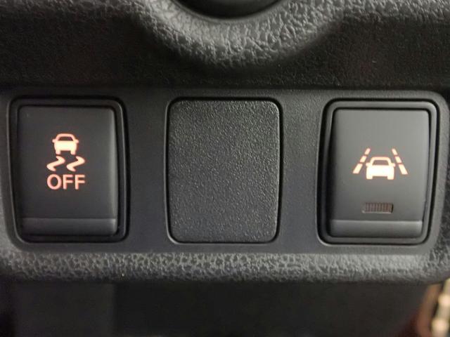 ノート ｅ－パワー　Ｘ　純正ナビ／全方位カメラ／フルセグＴＶ／ブルートゥース接続／ＣＤ・ＤＶＤ／音楽録音／衝突軽減ブレーキ／デジタルインナーミラー／インテリキー／ＬＥＤオートライト／クリアランスソナー／スペアキー有り（10枚目）