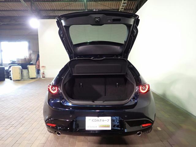 ＭＡＺＤＡ３ファストバック ＸＤ　Ｌパッケージ　禁煙車／純正ナビ／全方位カメラ／フルセグＴＶ／ブルートゥース／ＣＤ・ＤＶＤ／ＨＤＭＩ／衝突軽減ブレーキ／黒革シート／パワーシート／シートヒーター／インテリキー／ＬＥＤオートライト／ＥＴＣ／純正１８ＡＷ（25枚目）