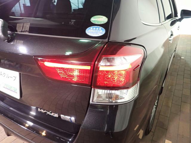 カローラフィールダー ハイブリッドG ダブルバイビー 社外ナビ/バックカメラ/フルセグTV/ブルートゥース/CD・DVD/ETC/衝突軽減ブレーキ/スマートキー/LEDオートライト/ハーフレザーシート/オートハイビーム/純正16インチアルミ(25枚目)