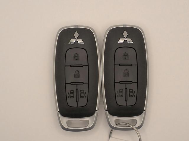 デリカミニ G プレミアム デリマルパッケージ 届出済未使用車/Google搭載インフォテイメントシステム/全方位モニタ/スマホ連携/ブルートゥース/デジタルルームミラー/前後ドラレコ/撥水シート生地/ETC2.0/衝突軽減ブレーキ/マイパイロット(7枚目)