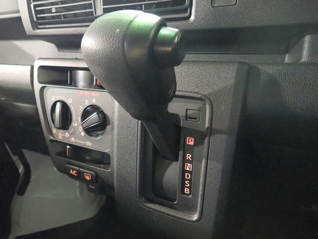 ハイゼットカーゴ ＤＸ　ワンオーナー／スマートアシスト／衝突軽減ブレーキ／オートライト／オートハイビーム／クリアランスソナー／キーレスエントリー／ＥＴＣ車載器／純正ＡＭＦＭラジオ（12枚目）