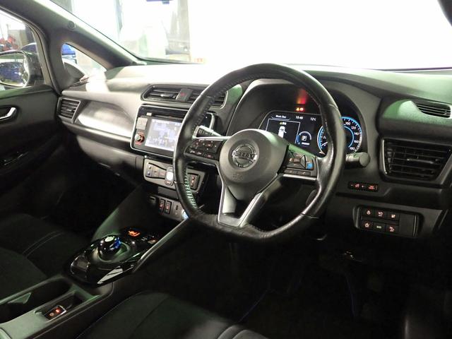 リーフ Ｇ　禁煙／純ナビ／全方位カメラ／ワンセグＴＶ／ブルートゥース／ＣＤ・ＤＶＤ／ＥＴＣ／衝突軽減ブレーキ／プロパイロット／デジタルインナーミラー／インテリキー／ＬＥＤオートライト／シートヒーター／純正１７ＡＷ（20枚目）