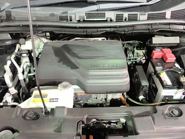 リーフ Ｇ　禁煙／純ナビ／全方位カメラ／ワンセグＴＶ／ブルートゥース／ＣＤ・ＤＶＤ／ＥＴＣ／衝突軽減ブレーキ／プロパイロット／デジタルインナーミラー／インテリキー／ＬＥＤオートライト／シートヒーター／純正１７ＡＷ（33枚目）