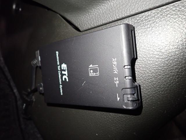 キューブ １５Ｘ　社外ナビ／バックカメラ／フルセグＴＶ／ＥＴＣ車載器／インテリキー／社外１５インチアルミ／社外ＬＥＤヘッドライト／アイドリングストップ／電動格納ミラー／スペアキー有り（9枚目）