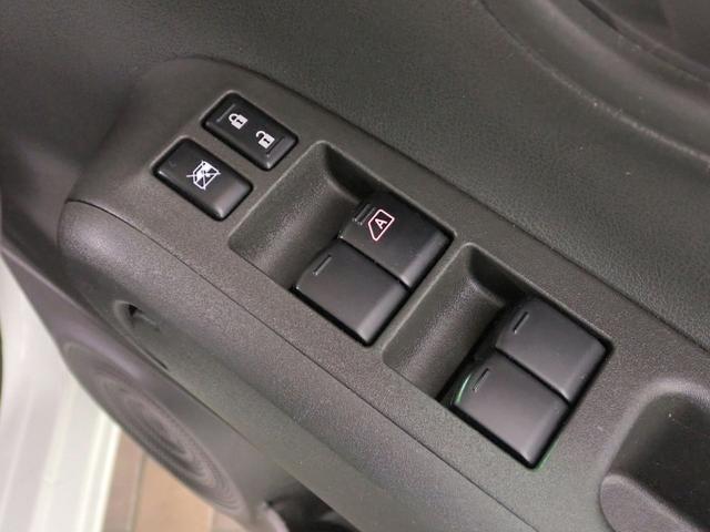 キューブ １５Ｘ　社外ナビ／バックカメラ／フルセグＴＶ／ＥＴＣ車載器／インテリキー／社外１５インチアルミ／社外ＬＥＤヘッドライト／アイドリングストップ／電動格納ミラー／スペアキー有り（13枚目）