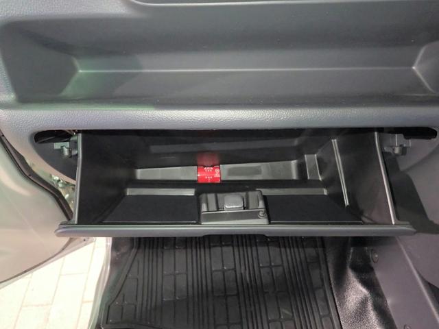 キャリイトラック ＫＣエアコン・パワステ　４ＷＤ／オートマ車／禁煙車／衝突軽減ブレーキ／パーキングセンサー／車線逸脱警報／横滑り防止機能／キーレスエントリー／アイドリングストップ／純正ラジオ／スペアキー有り（19枚目）